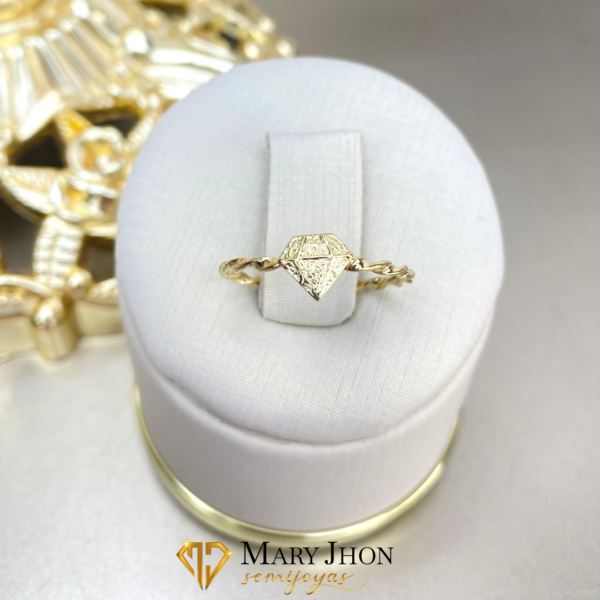 Anillo Diamante Dorado