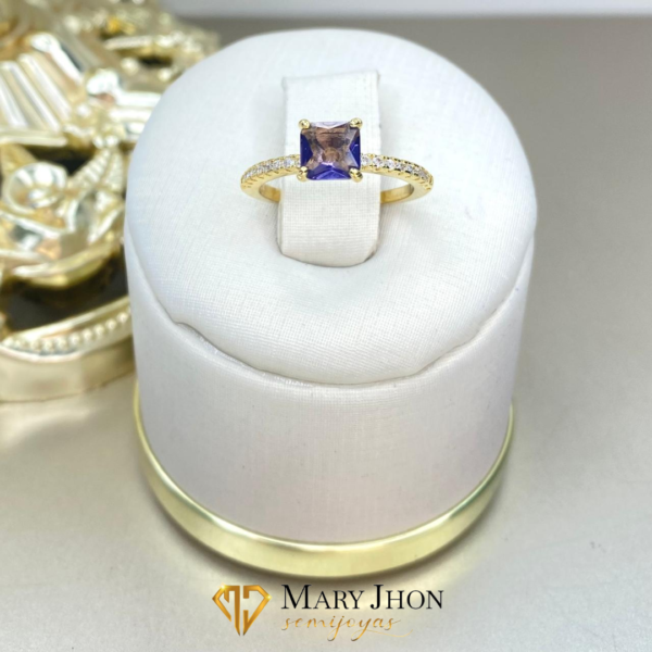Anillo Cuadrado Morado