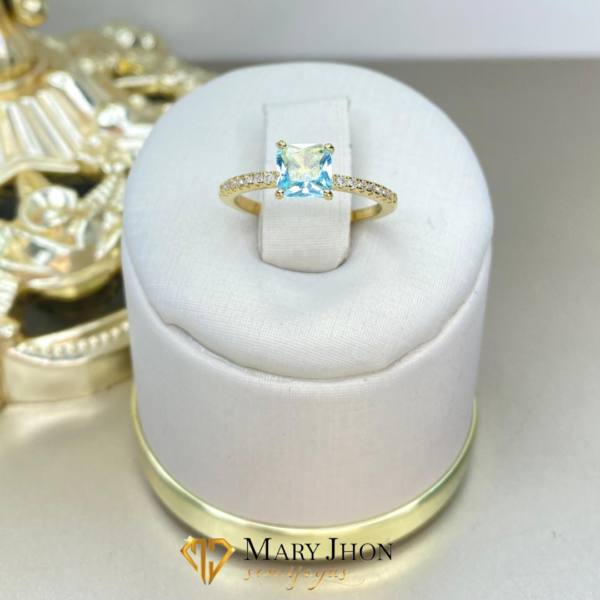Anillo Cuadrado Celeste